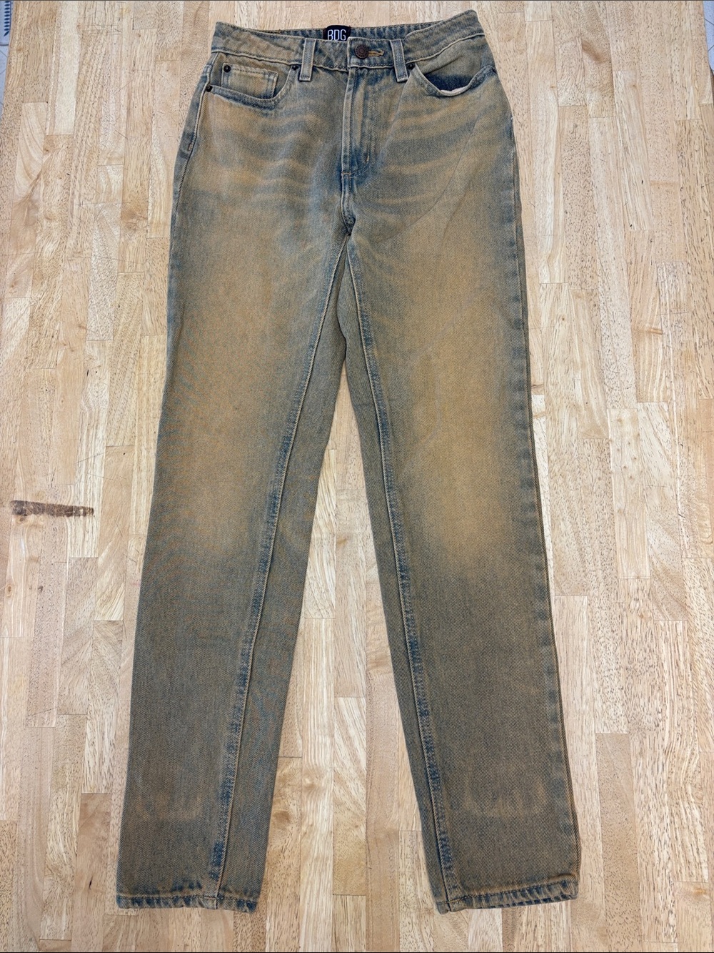 BDG Urban Outfitters High Rise Mom Jeans Tinted Mud Wash 24